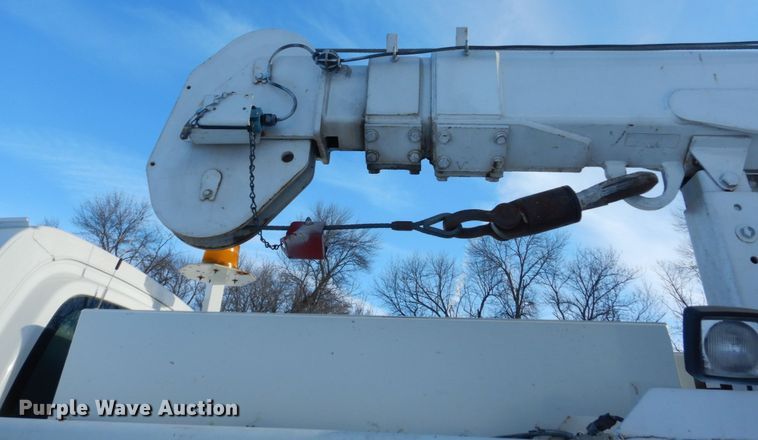 image for item FU9059 2003 GMC C6500 service truck