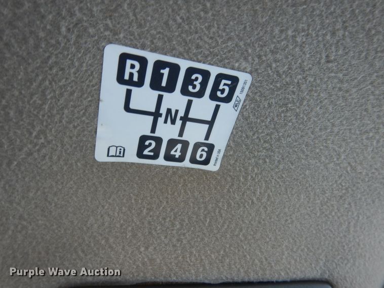 image for item FU9059 2003 GMC C6500 service truck