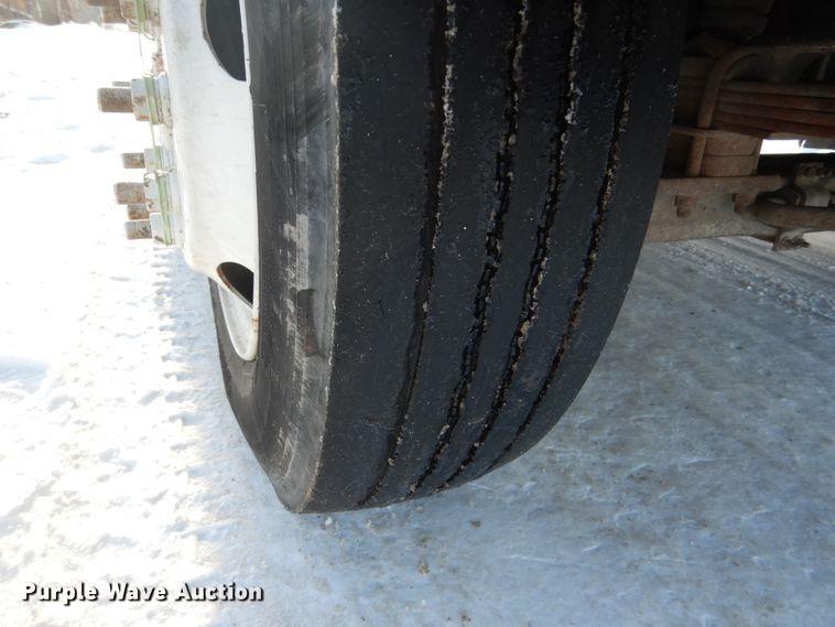 image for item FU9059 2003 GMC C6500 service truck