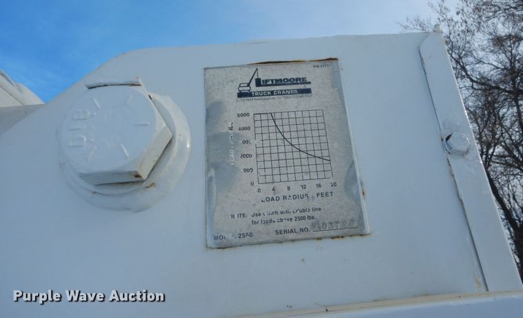 image for item FU9060 2011 Ford F550 service truck