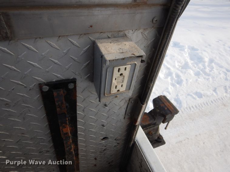 image for item FU9060 2011 Ford F550 service truck