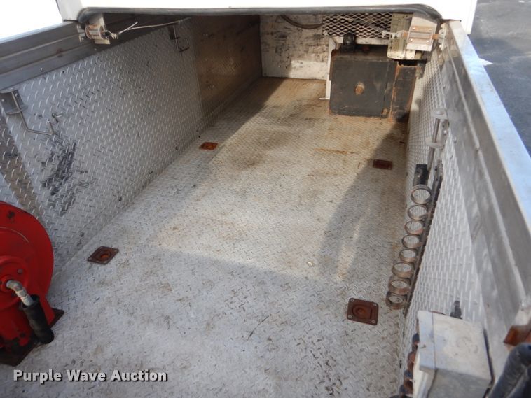 image for item FU9060 2011 Ford F550 service truck