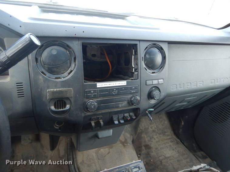 image for item FU9060 2011 Ford F550 service truck