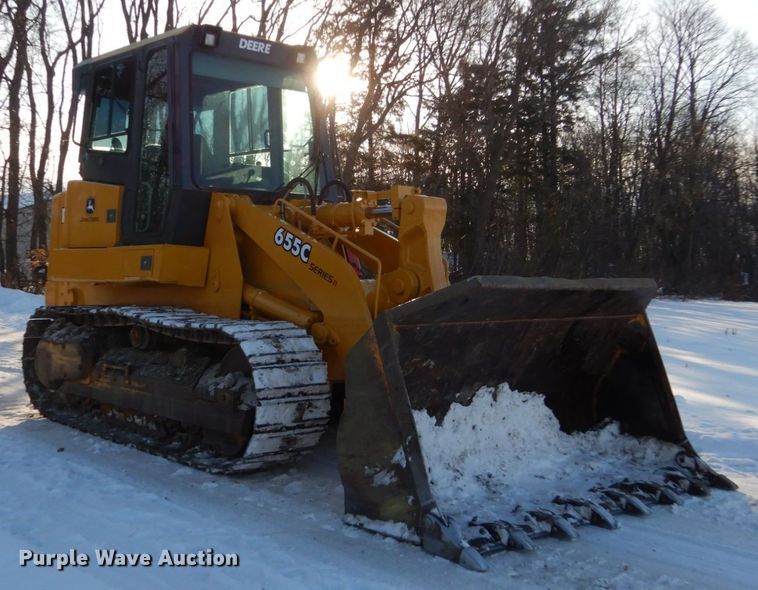 image for item FU9065 2002 John Deere 655C track loader