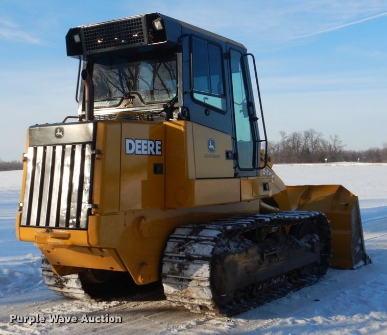 image for item FU9065 2002 John Deere 655C track loader