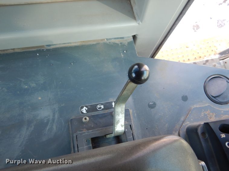 image for item FU9065 2002 John Deere 655C track loader