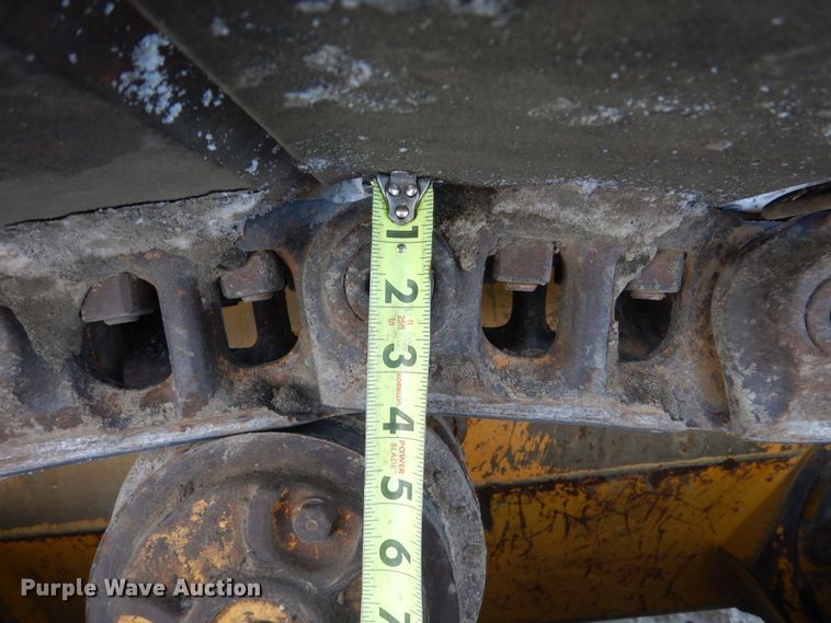 image for item FU9065 2002 John Deere 655C track loader