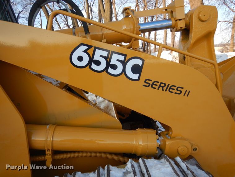 image for item FU9065 2002 John Deere 655C track loader