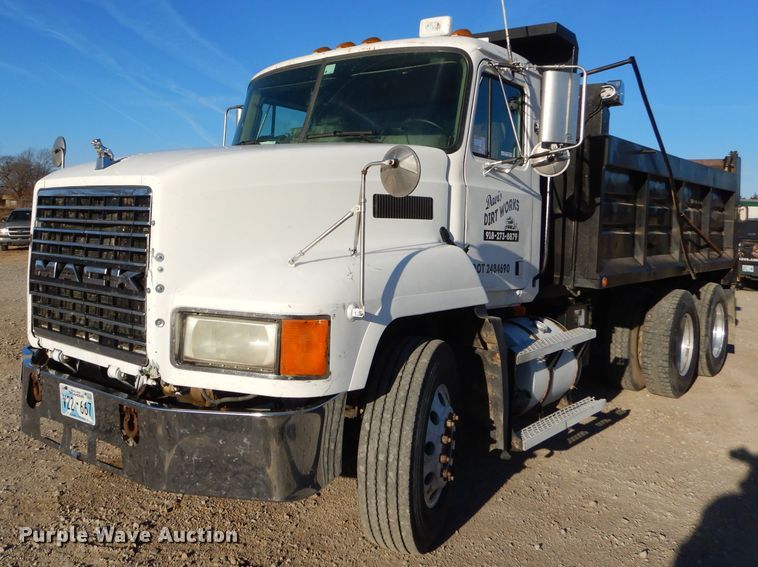 image for item GB9621 2003 Mack CH600 dump truck
