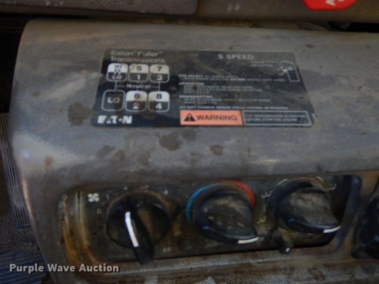 image for item GB9621 2003 Mack CH600 dump truck