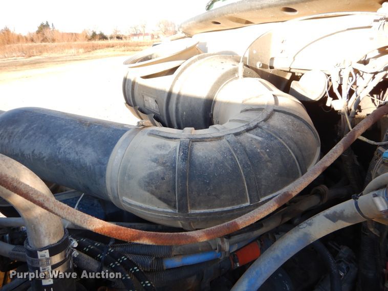 image for item GB9621 2003 Mack CH600 dump truck