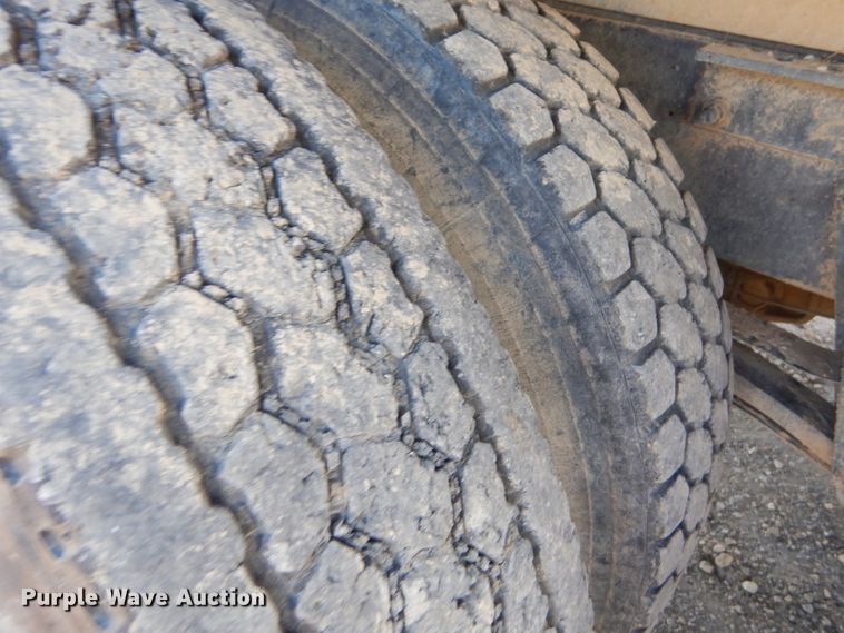 image for item GB9621 2003 Mack CH600 dump truck