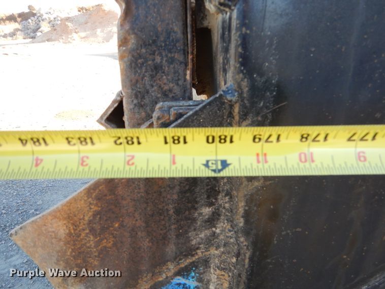 image for item GB9621 2003 Mack CH600 dump truck