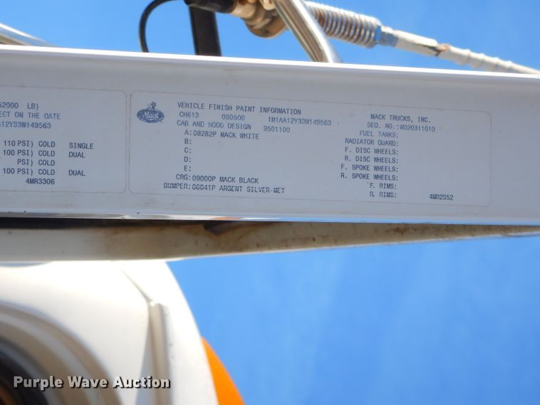 image for item GB9621 2003 Mack CH600 dump truck