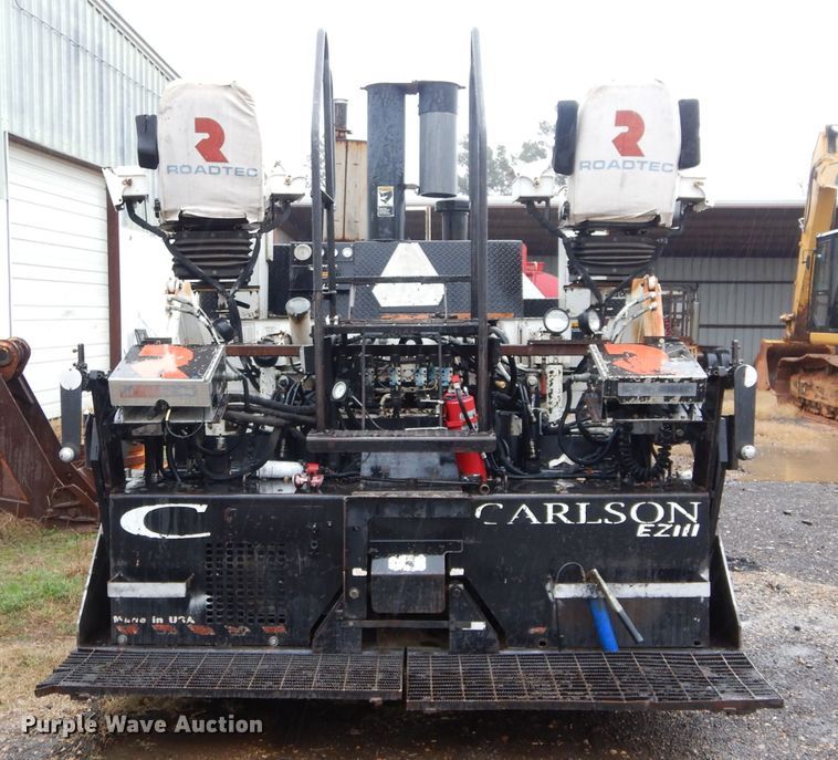 image for item GE9036 2003 Roadtec RP155 paver