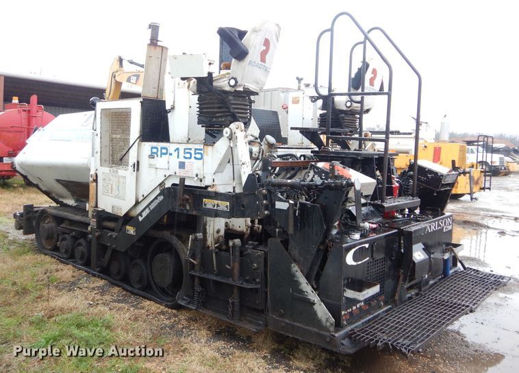 image for item GE9036 2003 Roadtec RP155 paver