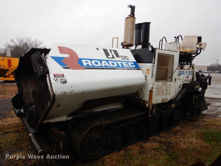 image for item GE9036 2003 Roadtec RP155 paver