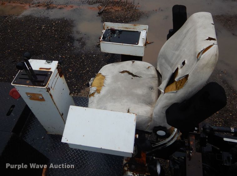 image for item GE9036 2003 Roadtec RP155 paver