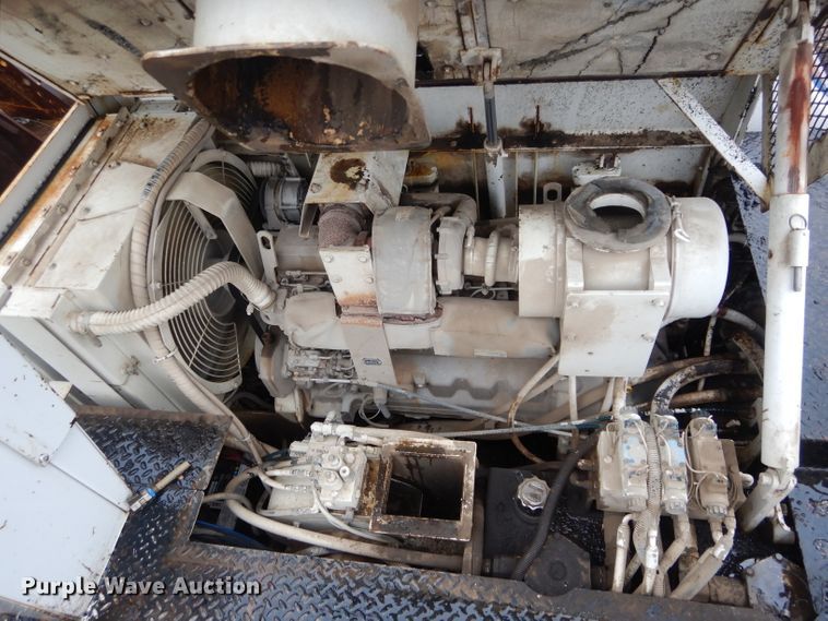 image for item GE9036 2003 Roadtec RP155 paver