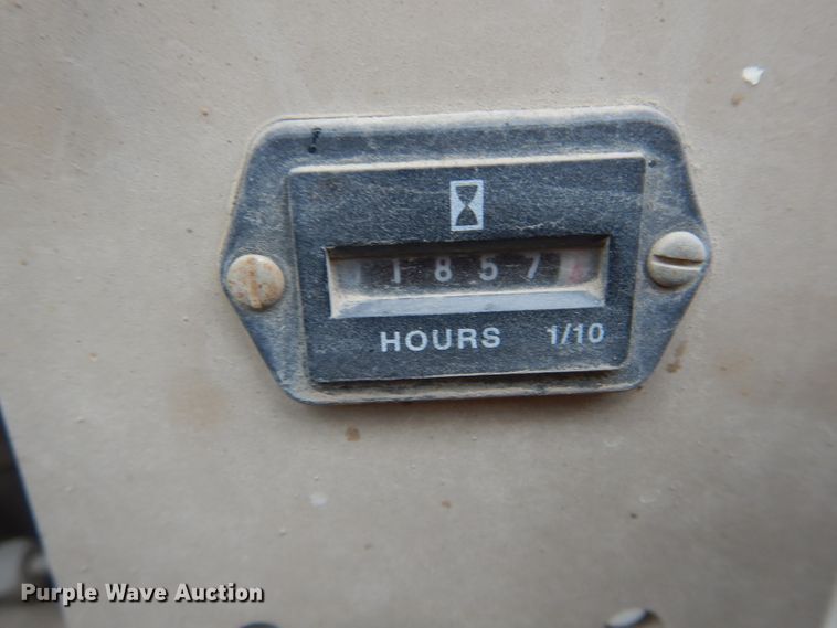 image for item GE9036 2003 Roadtec RP155 paver