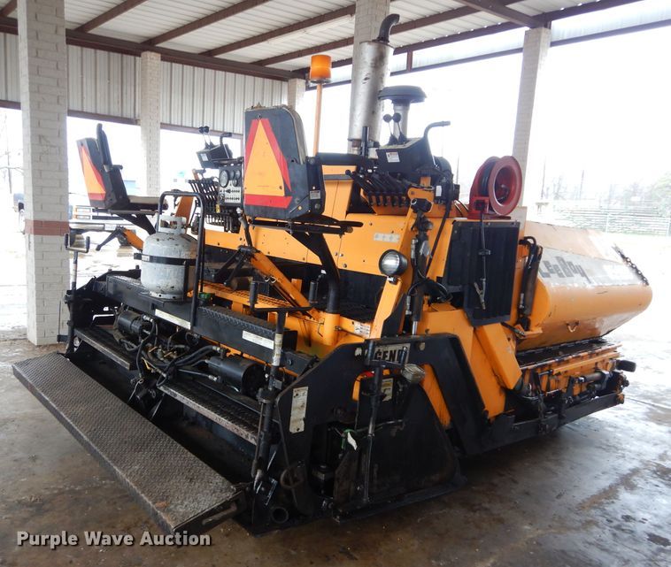 image for item GE9037 2013 LeeBoy 8510B paver