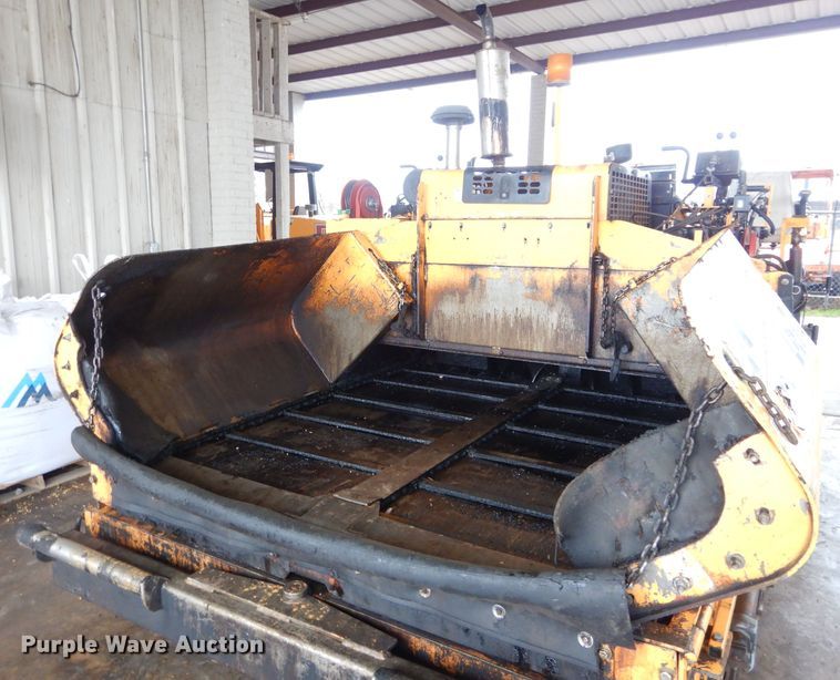 image for item GE9037 2013 LeeBoy 8510B paver