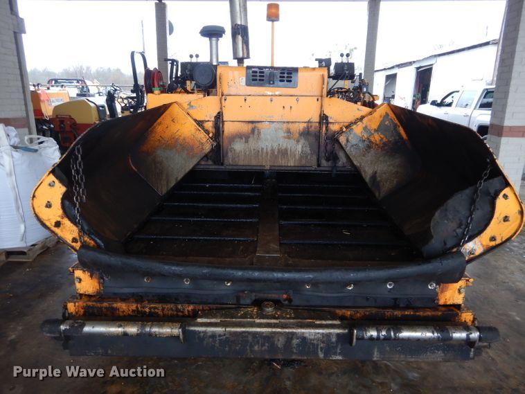 image for item GE9037 2013 LeeBoy 8510B paver