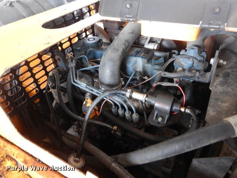 image for item GE9037 2013 LeeBoy 8510B paver