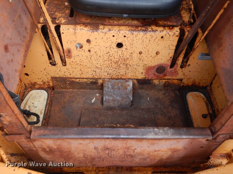 image for item GF9015 1985 Case 1845B skid steer