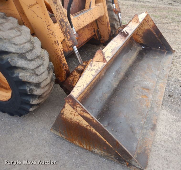 image for item GF9015 1985 Case 1845B skid steer