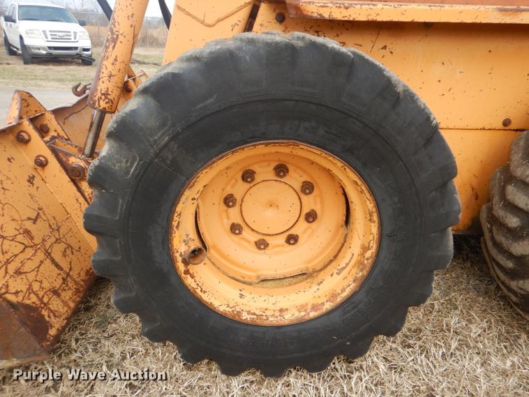 image for item GF9015 1985 Case 1845B skid steer