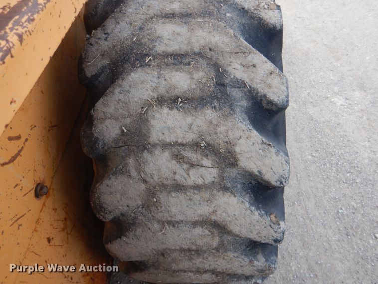 image for item GF9015 1985 Case 1845B skid steer