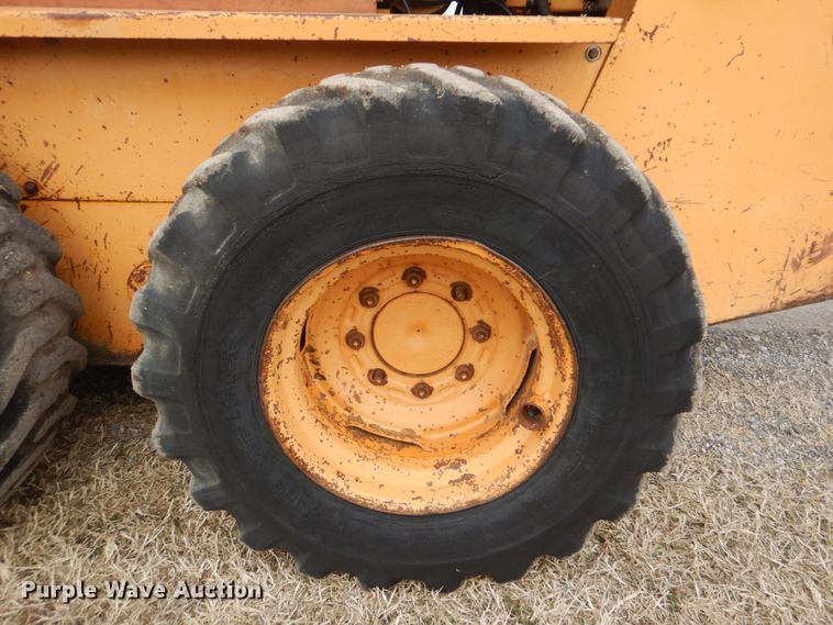 image for item GF9015 1985 Case 1845B skid steer