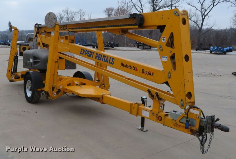 image for item GI9043 2009 Bil-Jax 5533A boom lift