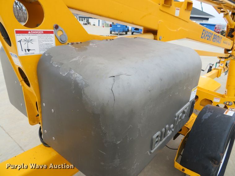 image for item GI9043 2009 Bil-Jax 5533A boom lift