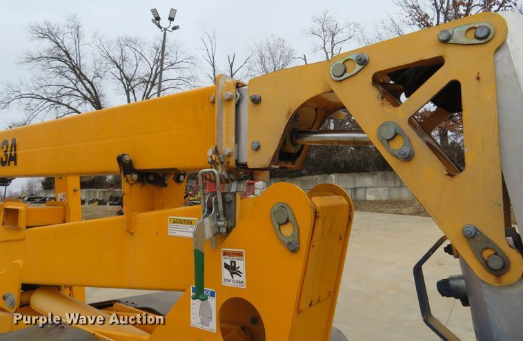 image for item GI9043 2009 Bil-Jax 5533A boom lift