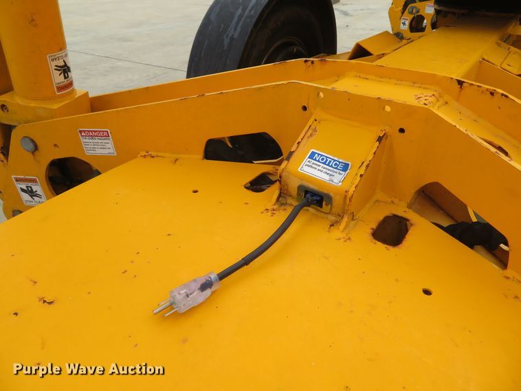 image for item GI9043 2009 Bil-Jax 5533A boom lift