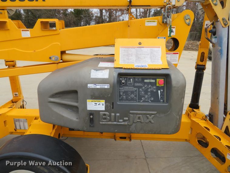 image for item GI9043 2009 Bil-Jax 5533A boom lift