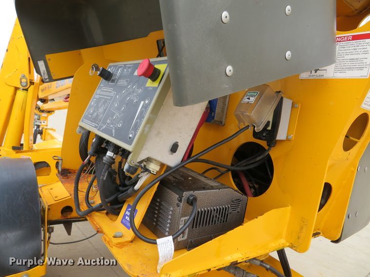 image for item GI9043 2009 Bil-Jax 5533A boom lift