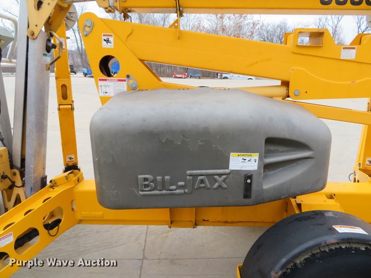 image for item GI9043 2009 Bil-Jax 5533A boom lift