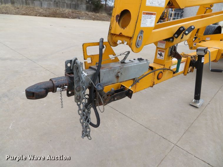 image for item GI9043 2009 Bil-Jax 5533A boom lift