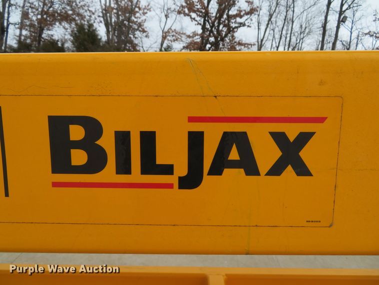 image for item GI9043 2009 Bil-Jax 5533A boom lift