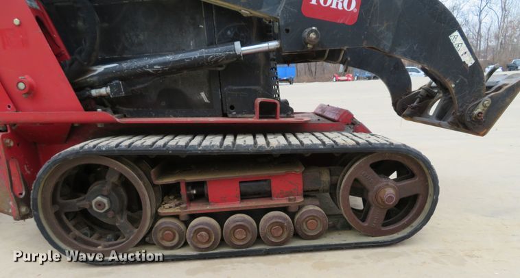 image for item GI9044 2013 Toro Dingo TX525 compact utility loader