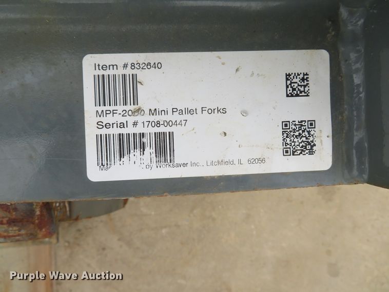 image for item GI9044 2013 Toro Dingo TX525 compact utility loader