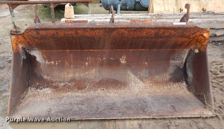 image for item GJ9255 100"W loader bucket