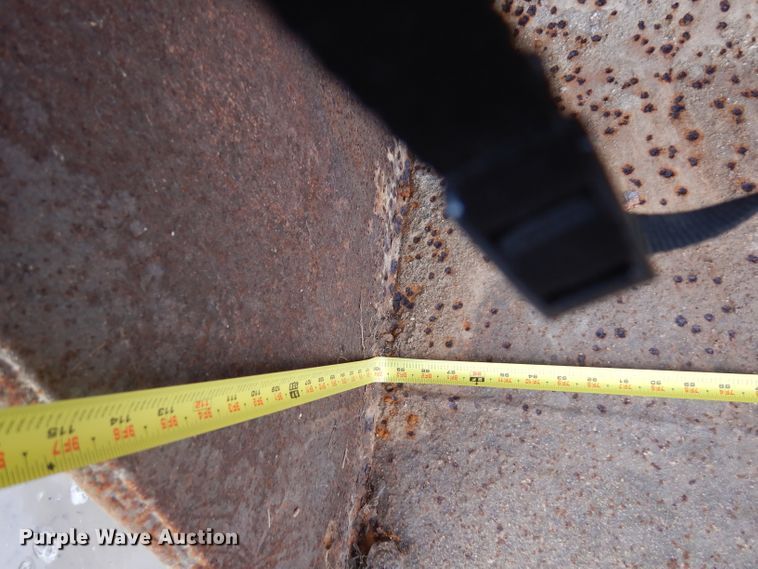 image for item GJ9255 100"W loader bucket