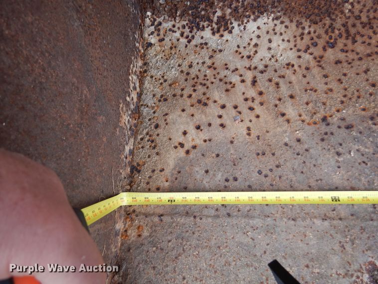 image for item GJ9255 100"W loader bucket