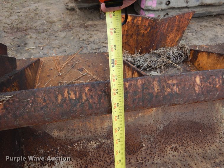 image for item GJ9255 100"W loader bucket