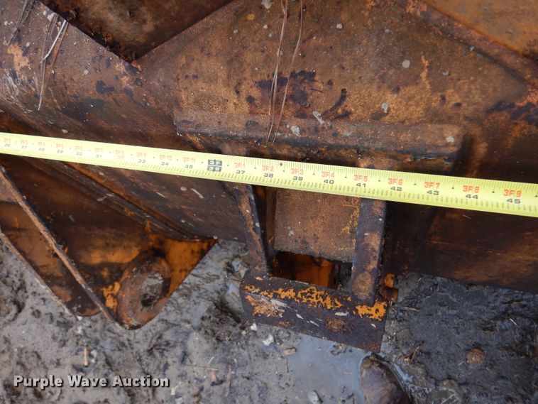 image for item GJ9255 100"W loader bucket