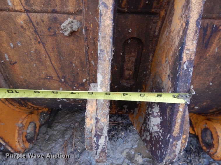 image for item GJ9255 100"W loader bucket